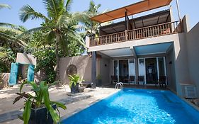 Hikks Villa